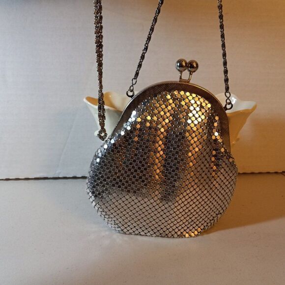 Y & S Mesh Silver Coin Purse Design Clutch bag Cottagecore Granny Chic Wedding - Picture 2 of 7